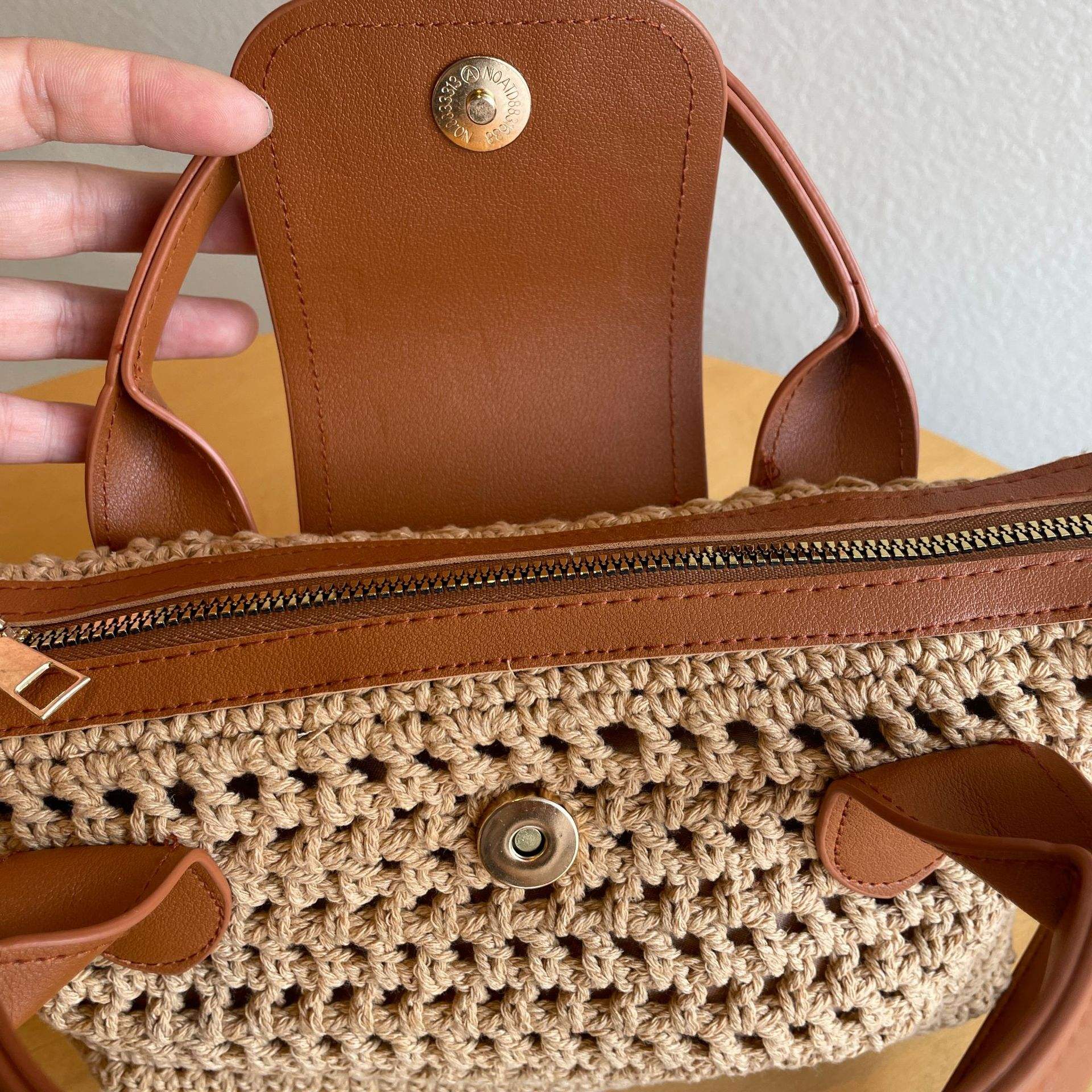 Woven Mini Hand Bag with Patch Hardware, Detachable Crossbody Strap Summer Casual Matching Tote Bag for Women